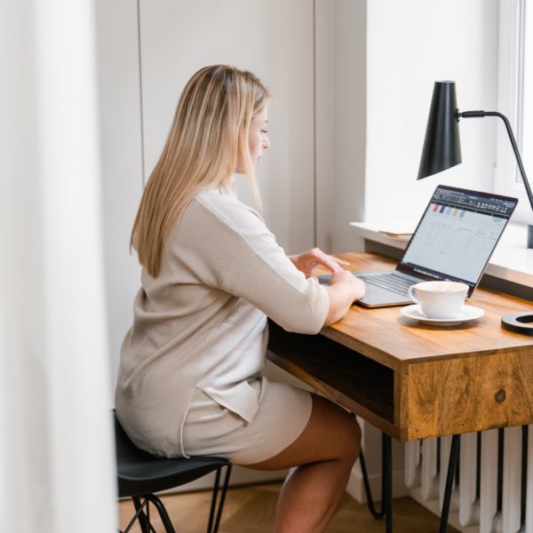 blog income tracker spreadsheet